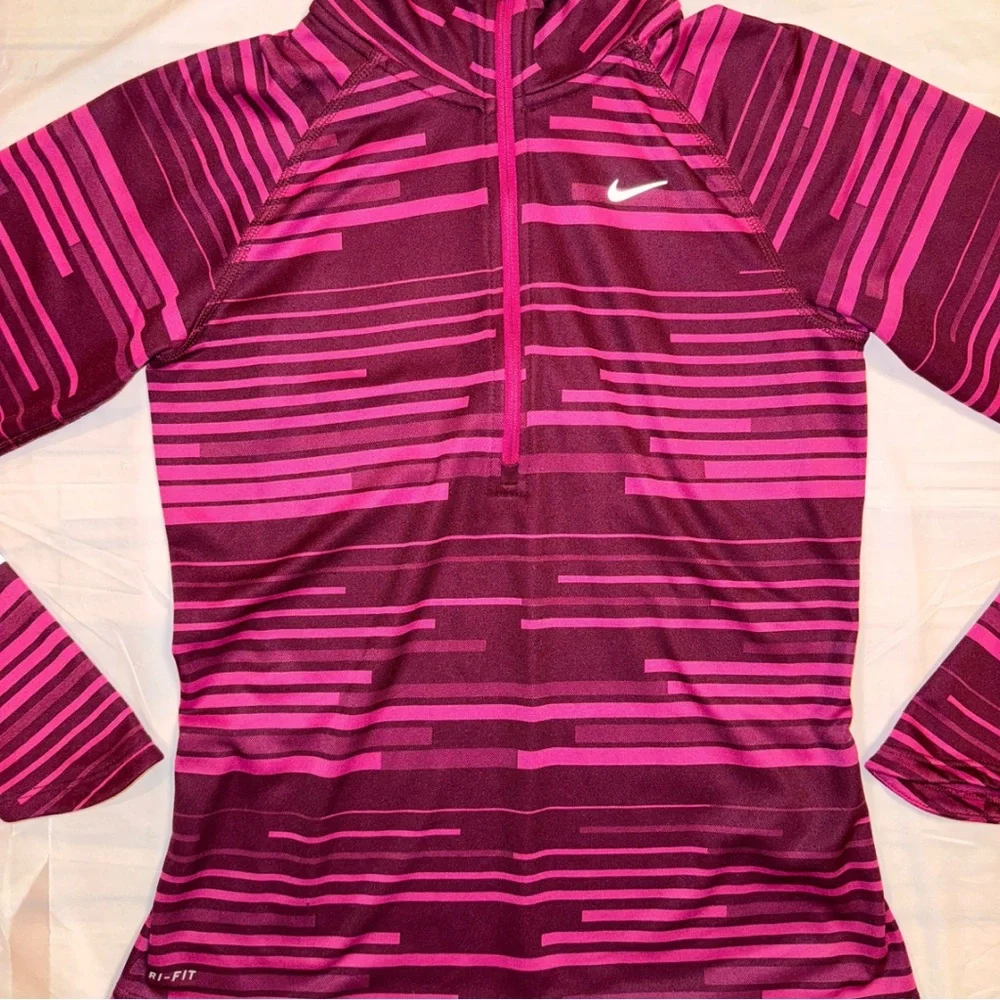 NIKE Running DriFit Long Sleeve Pullover Zip-Up Shirt Top Womens SMALL - Picture 2 of 6
